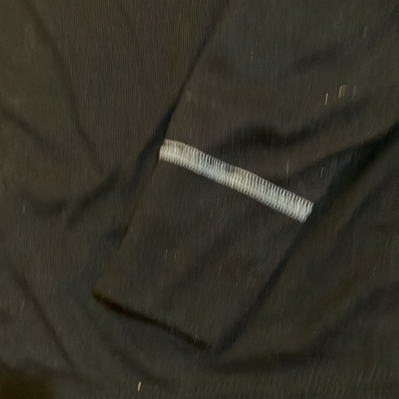 👕10/$30 large men long sleeve black sirt Box 22 - Picture 4 of 5